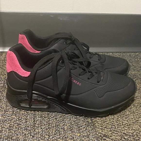 Skechers Women's Black Sneakers with Pink Highlights - Picture 5 of 5
